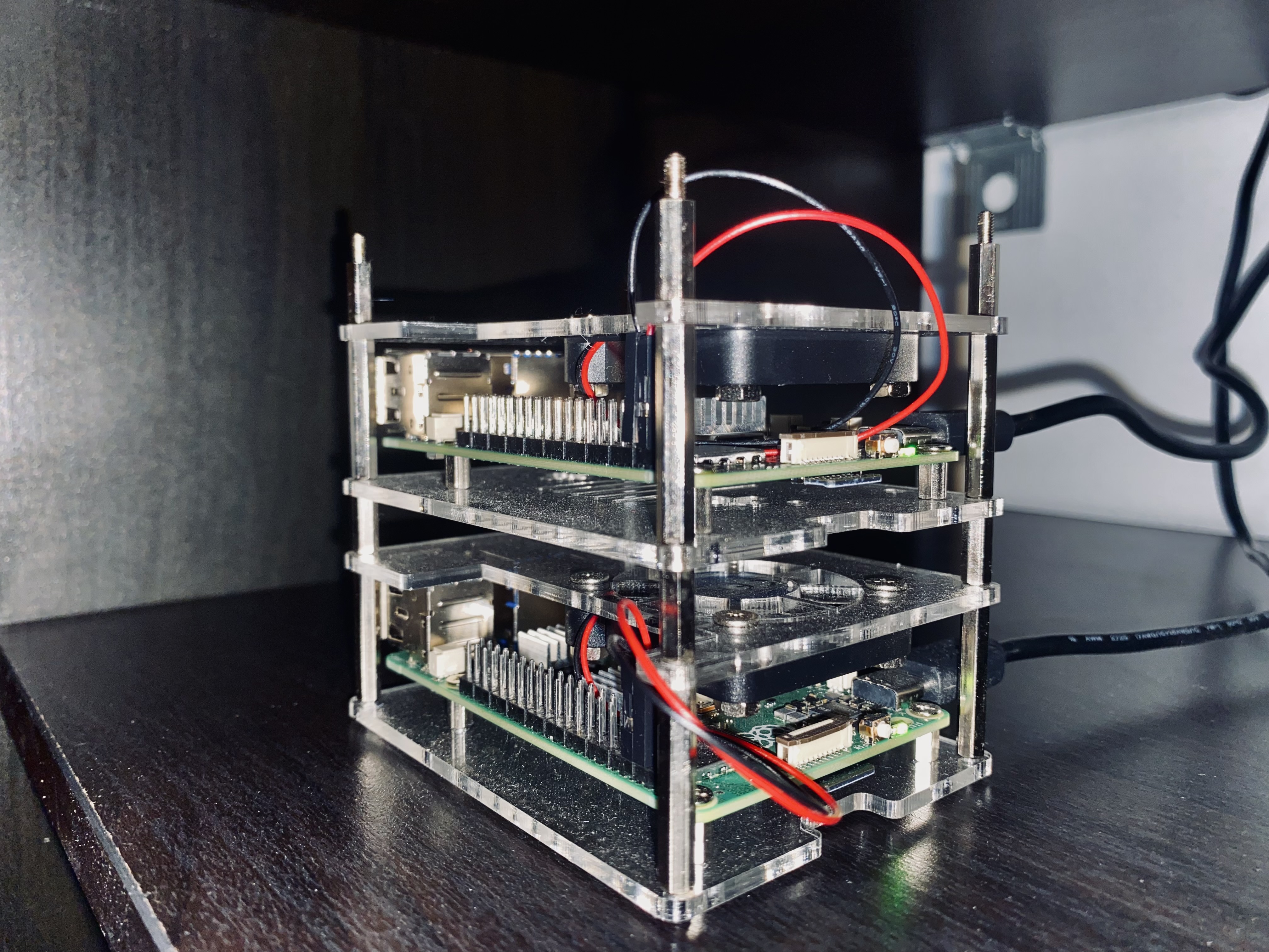 /assets/serverRack.jpg